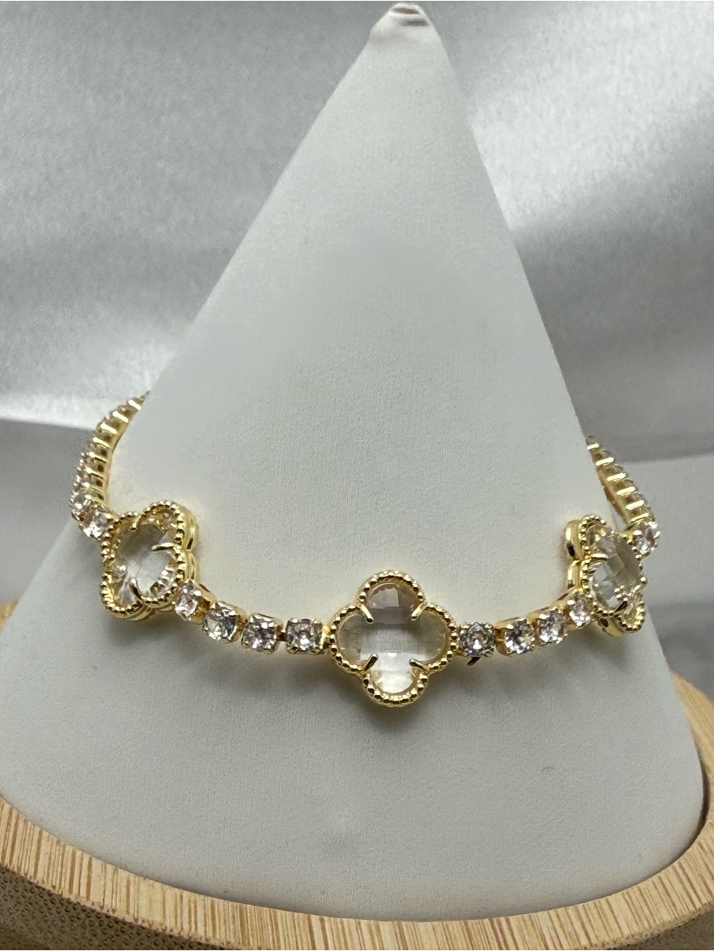 6.5” 18K Gold Dipped AAA CZ Clover Bracelet